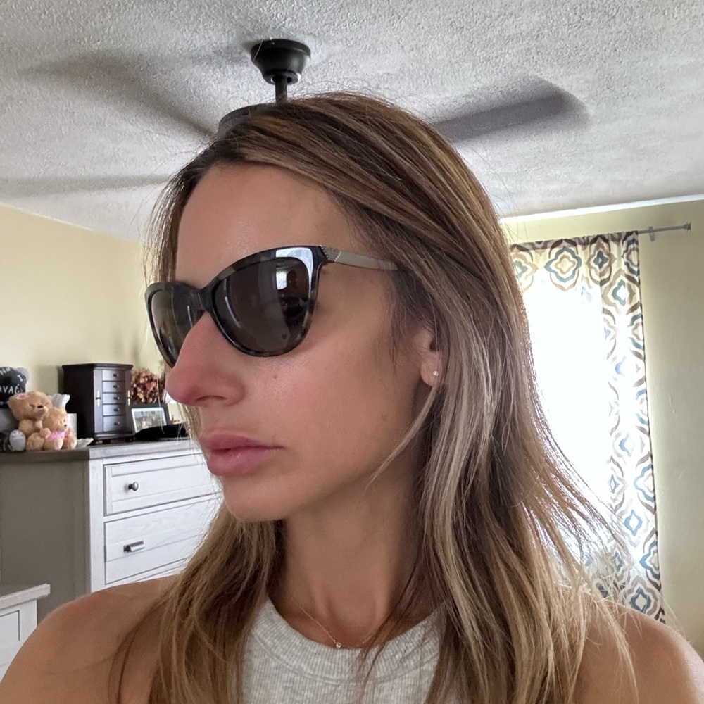 Emporio Armani Polarized sunglasses. EUC! - Picture 15 of 15